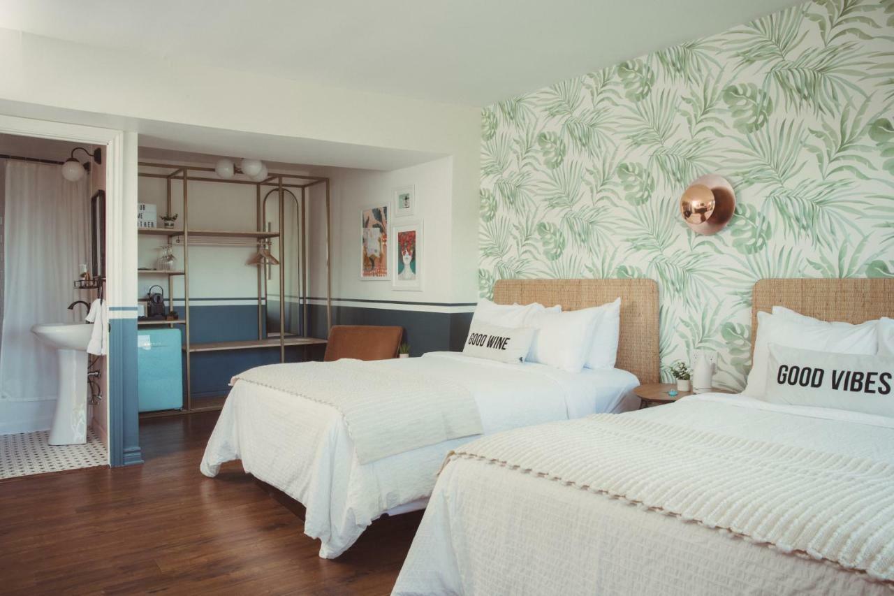The June Motel, Prince Edward County Picton Zewnętrze zdjęcie